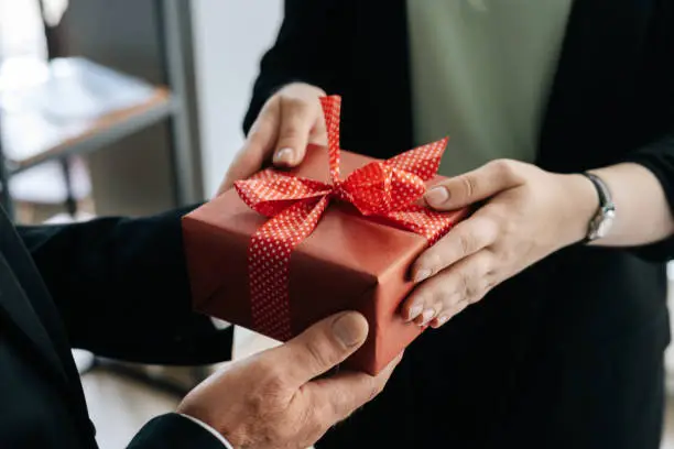 Top 5 Corporate Gifts for Executive Level Clients